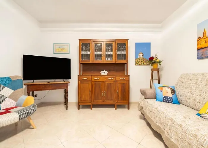Spacious In Apartman Alghero